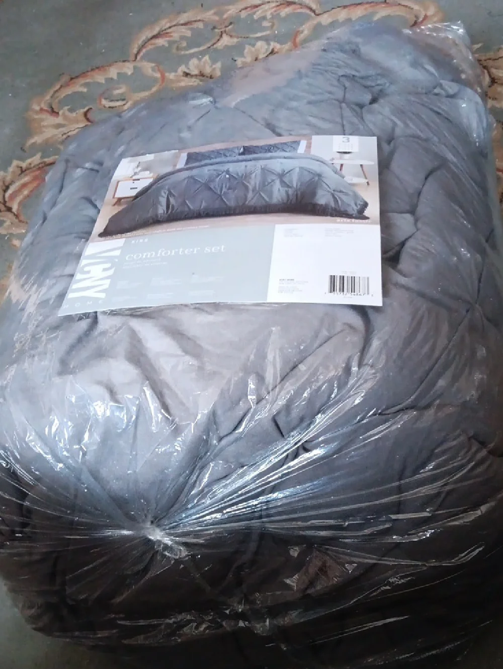 DARK Gray Comforter AND 2 SHAMS Set - VCNY